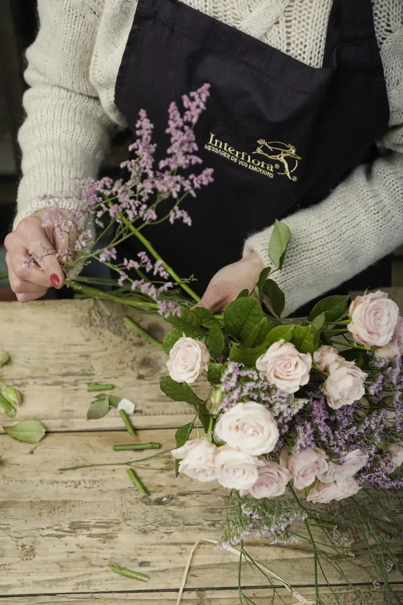 Confection bouquet roses fleuriste reseau interflora
