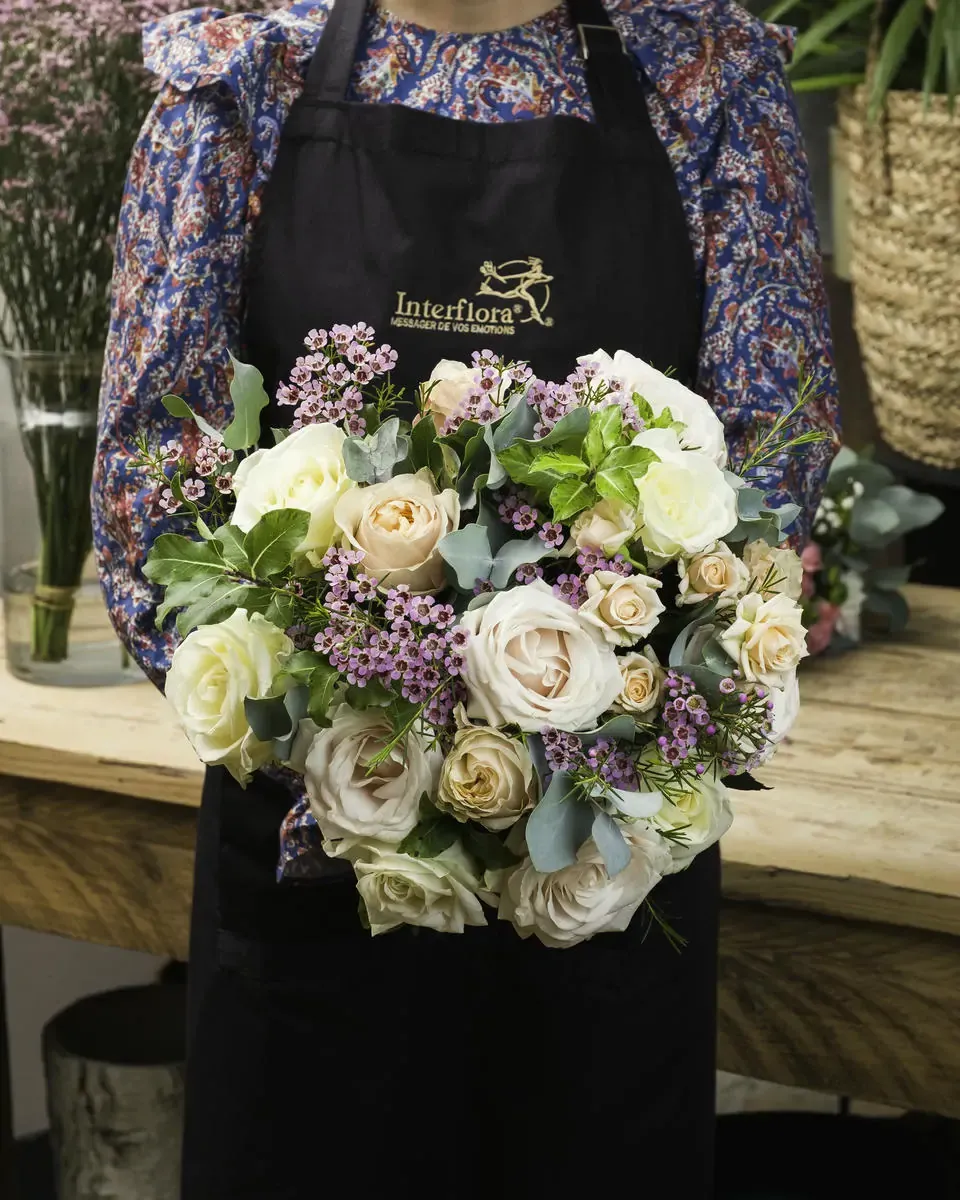 Fleurs claires fleuriste reseau interflora