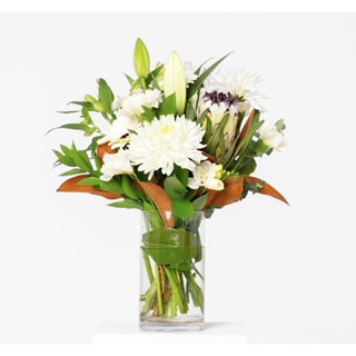 Seasonal Neutral Bouquet In Vase